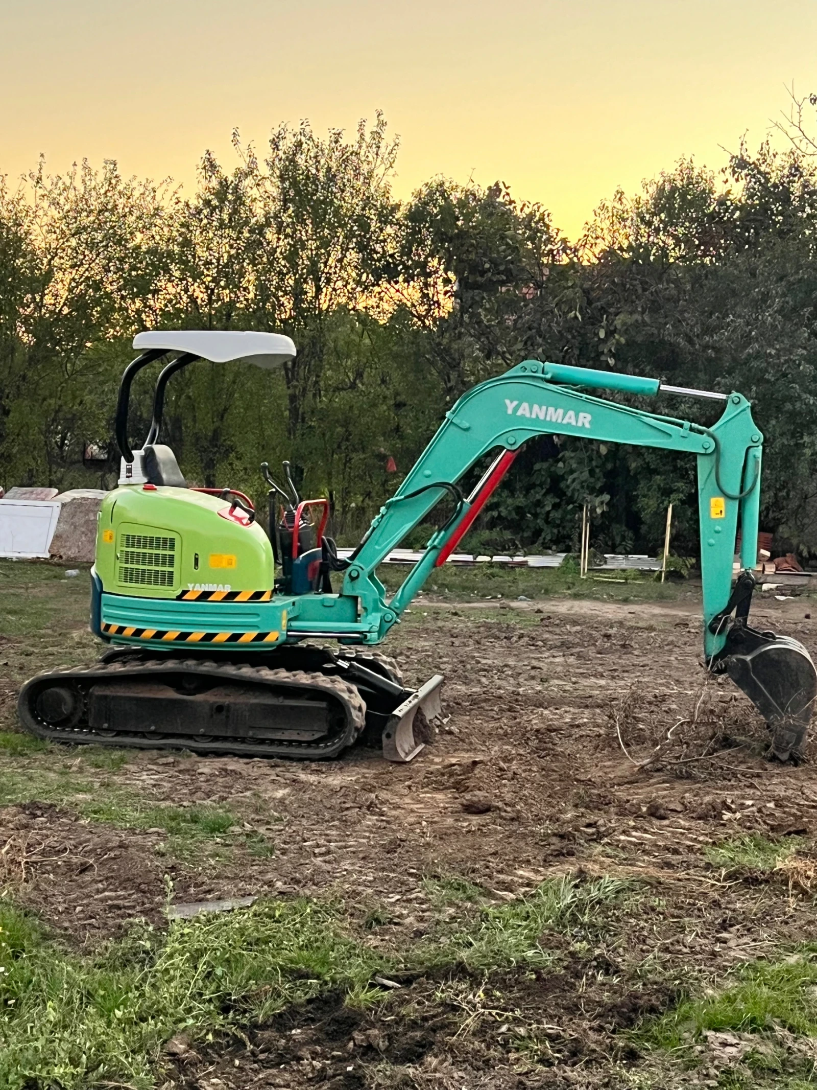 Багер Yanmar Vio30-1