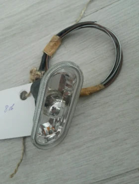 Мигач ляв на калник Фолксваген Шаран