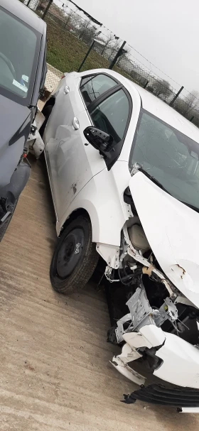 Toyota Corolla 1.6i, снимка 4