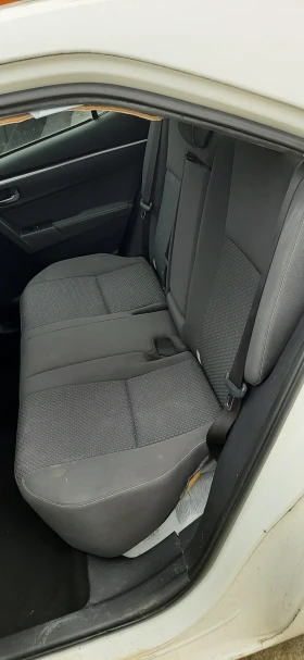 Toyota Corolla 1.6i, снимка 7