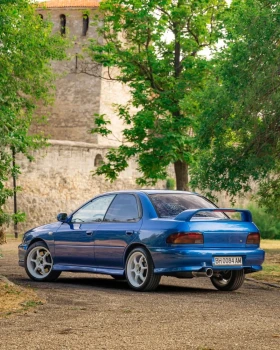 Subaru Impreza Gc8 + STI 6скорости , снимка 4