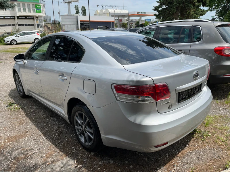 Toyota Avensis 1.8 NAVI Камера, снимка 5 - Автомобили и джипове - 46024542