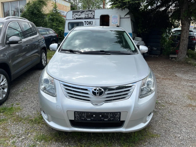 Toyota Avensis 1.8 NAVI Камера, снимка 2 - Автомобили и джипове - 46024542