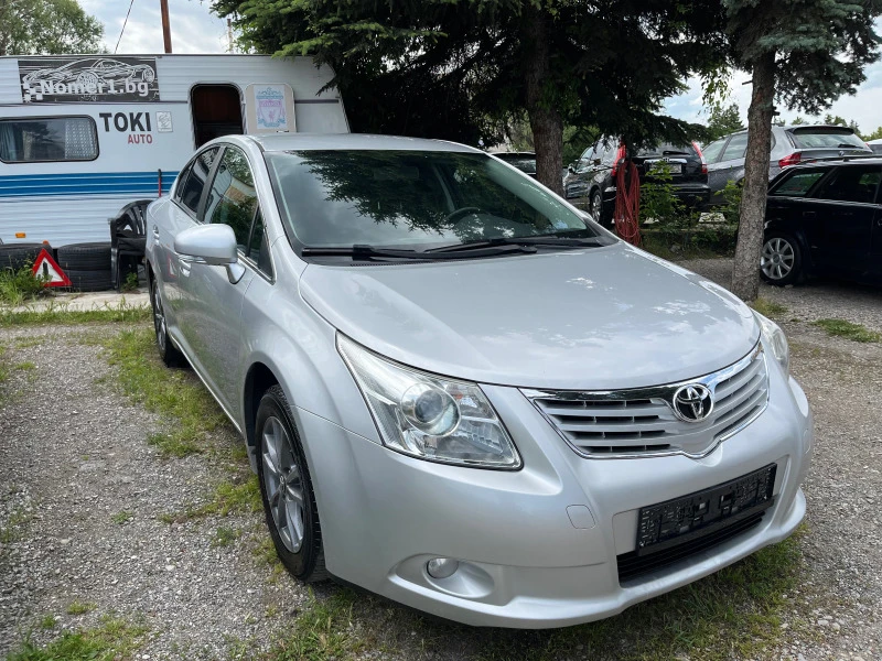 Toyota Avensis 1.8 NAVI Камера, снимка 3 - Автомобили и джипове - 46024542