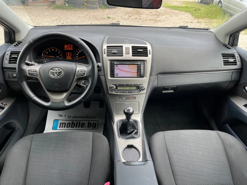 Toyota Avensis 1.8 NAVI Камера, снимка 8 - Автомобили и джипове - 46024542