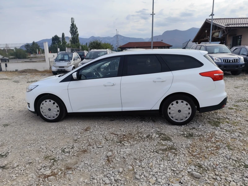 Ford Focus 1.5 дизел , снимка 9 - Автомобили и джипове - 47238945