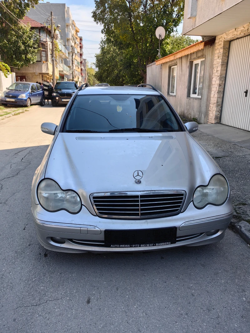 Mercedes-Benz C 220 CDI, снимка 2 - Автомобили и джипове - 47312601