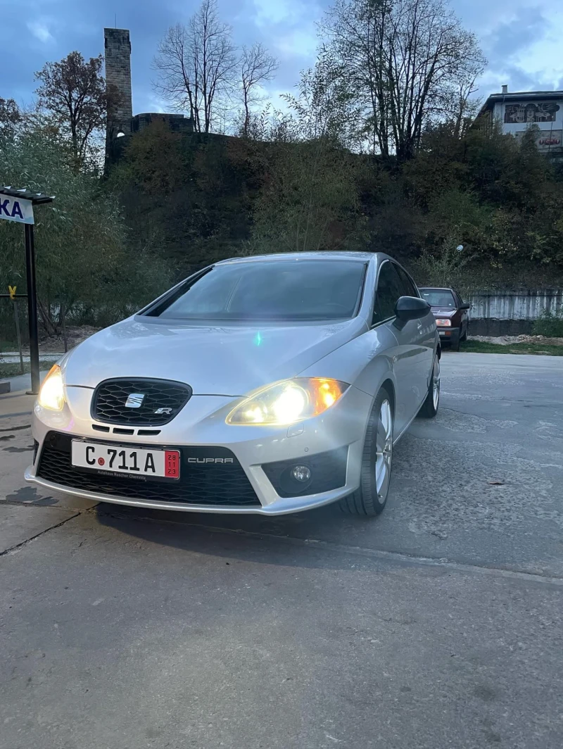 Seat Leon Cupra, снимка 1 - Автомобили и джипове - 48001529