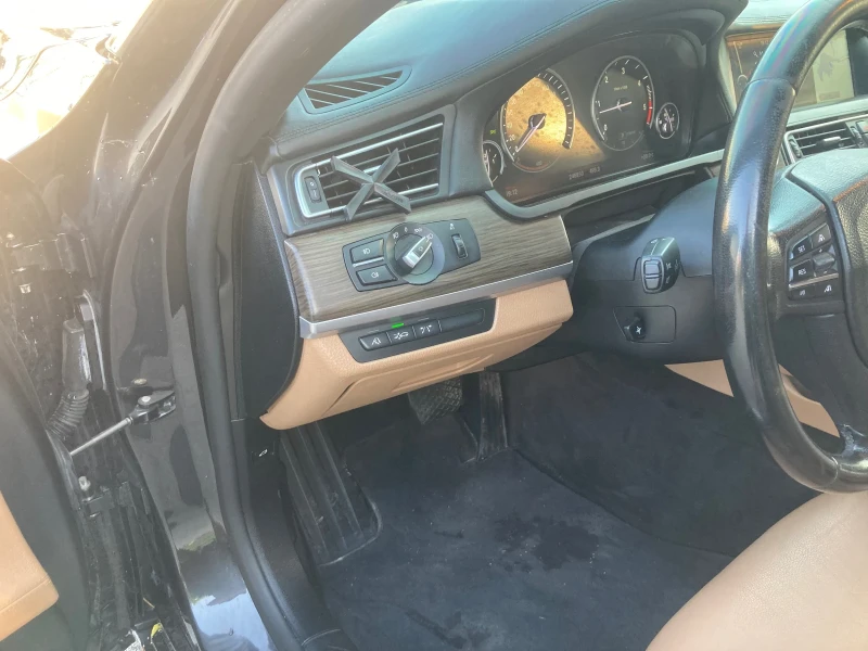 BMW 730 F01, снимка 10 - Автомобили и джипове - 51424094