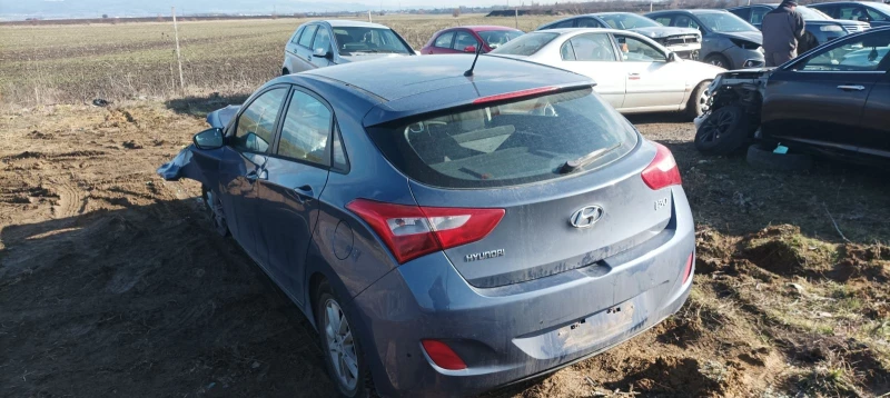 Hyundai I30 1.6i , снимка 3 - Автомобили и джипове - 53140325