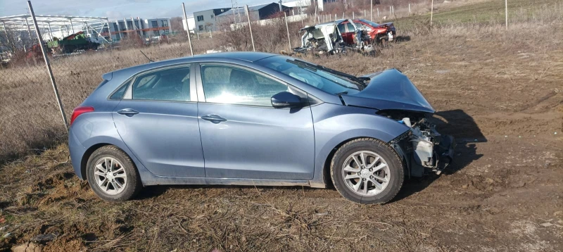 Hyundai I30 1.6i , снимка 2 - Автомобили и джипове - 53140325