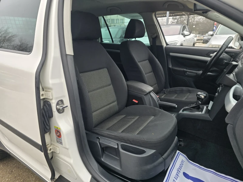 Skoda Octavia Scout 2.0TDI 140к.с 4x4 DSG, снимка 12 - Автомобили и джипове - 53245851