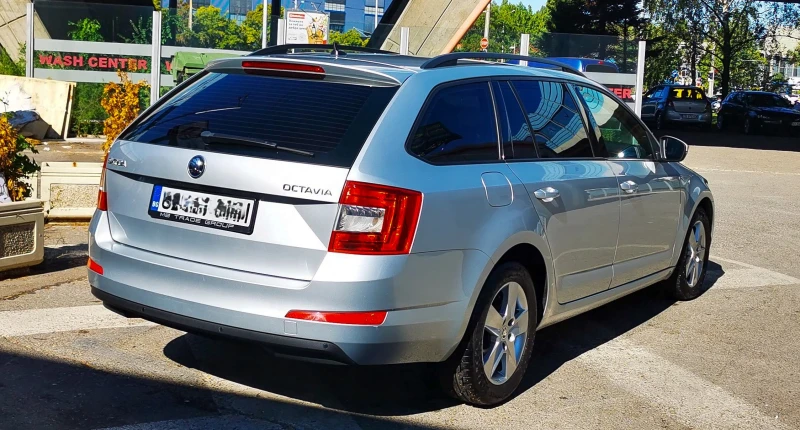 Skoda Octavia 1.6 TDI, DSG7, EURO 6B, снимка 2 - Автомобили и джипове - 53471804