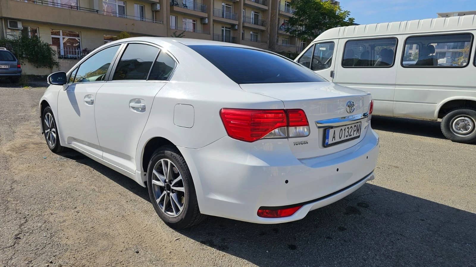 Toyota Avensis  - изображение 2