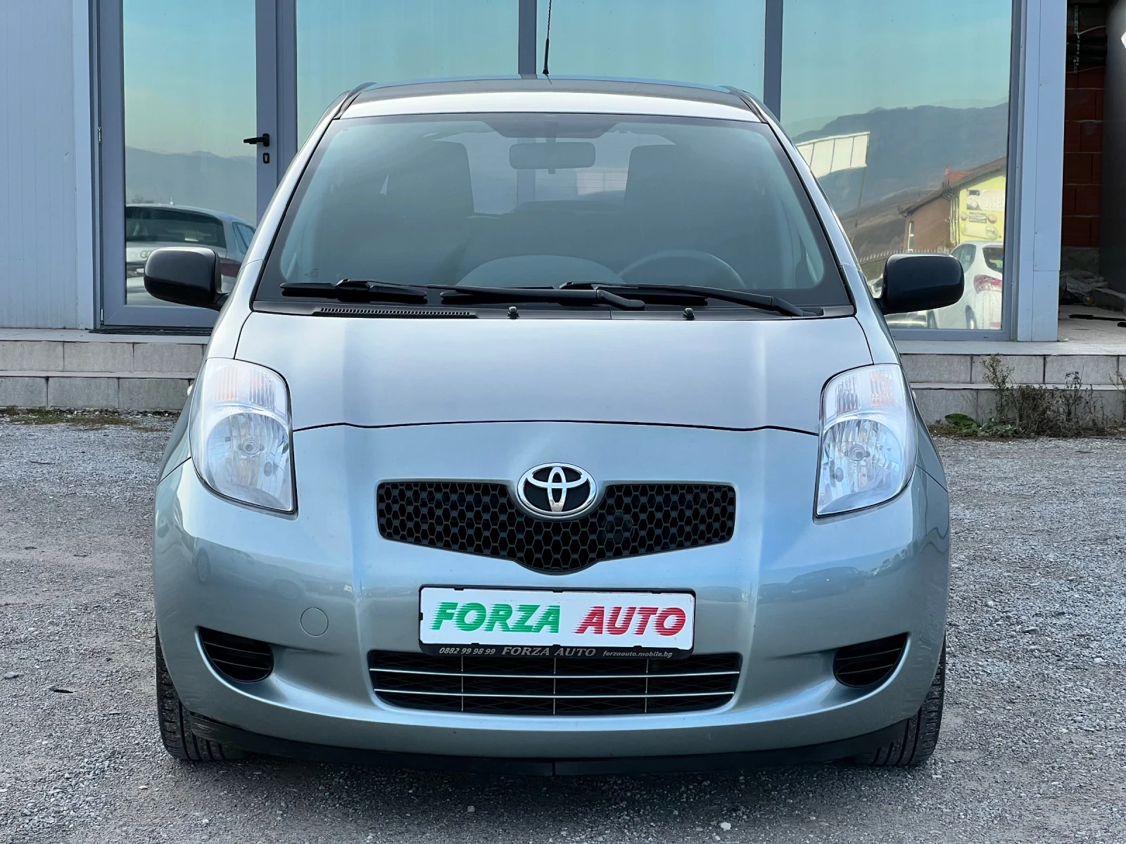 Toyota Yaris 1.4D-4D - изображение 2