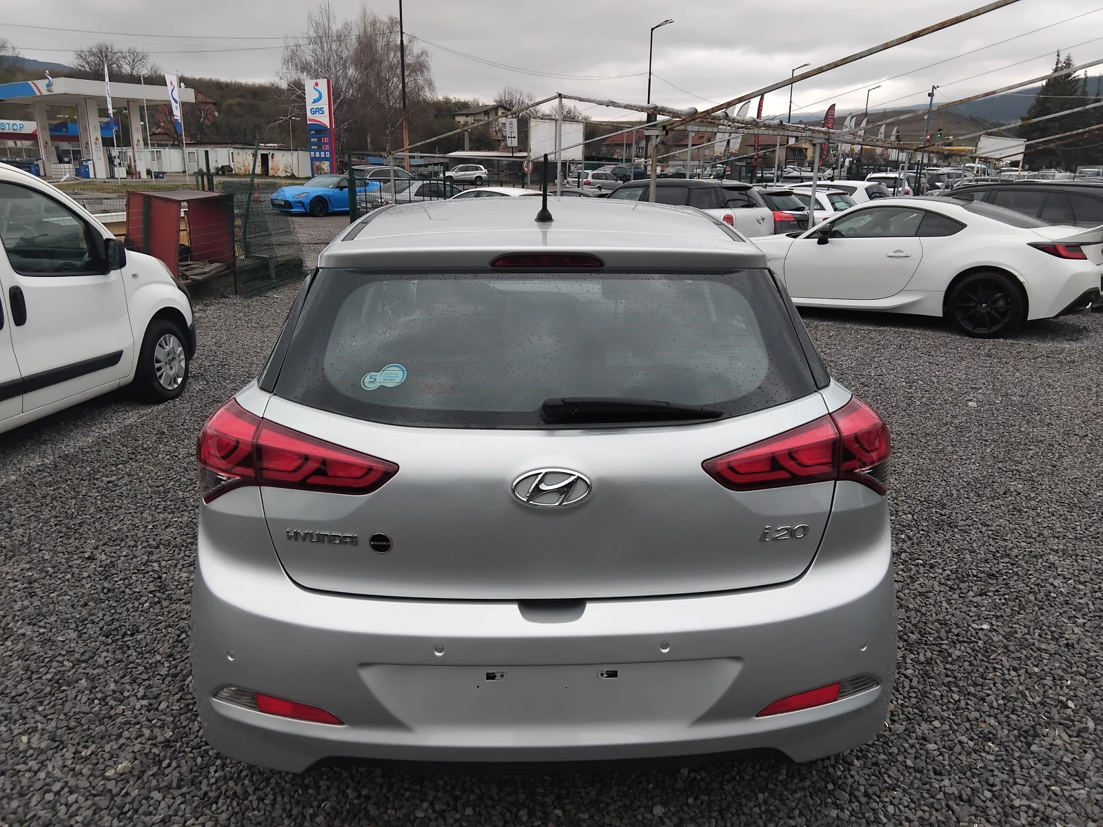 Hyundai I20 1.1CRDI EURO 6 - изображение 6