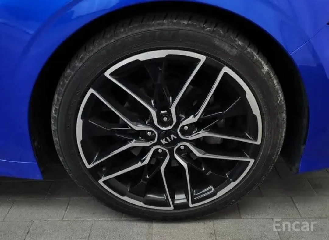 Kia K5  - изображение 4