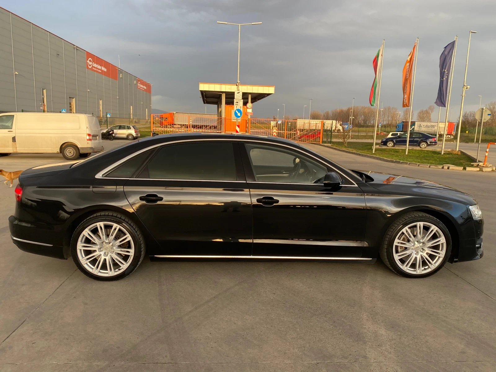 Audi A8 4.2 TDI LONG /360 камери/4 х подгрев и обдухване/ - изображение 5