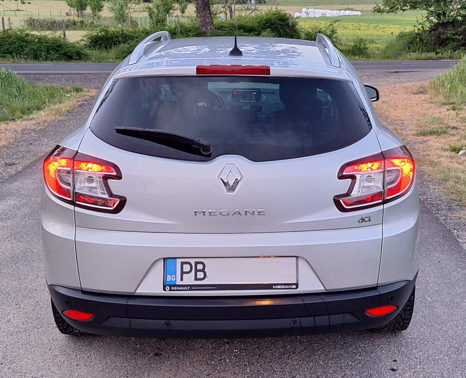Renault Megane 1.5 DCI 110k.c LIMITED - изображение 8