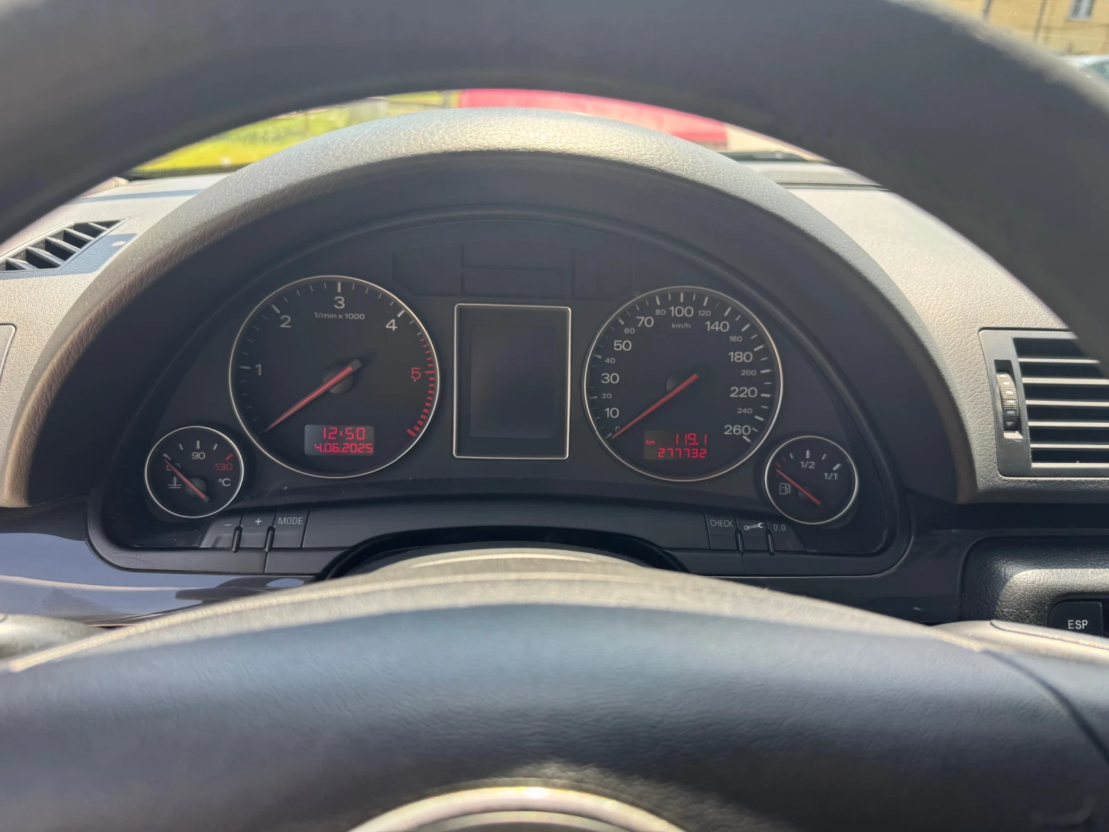 Audi A4 1.9 TDI  - изображение 7