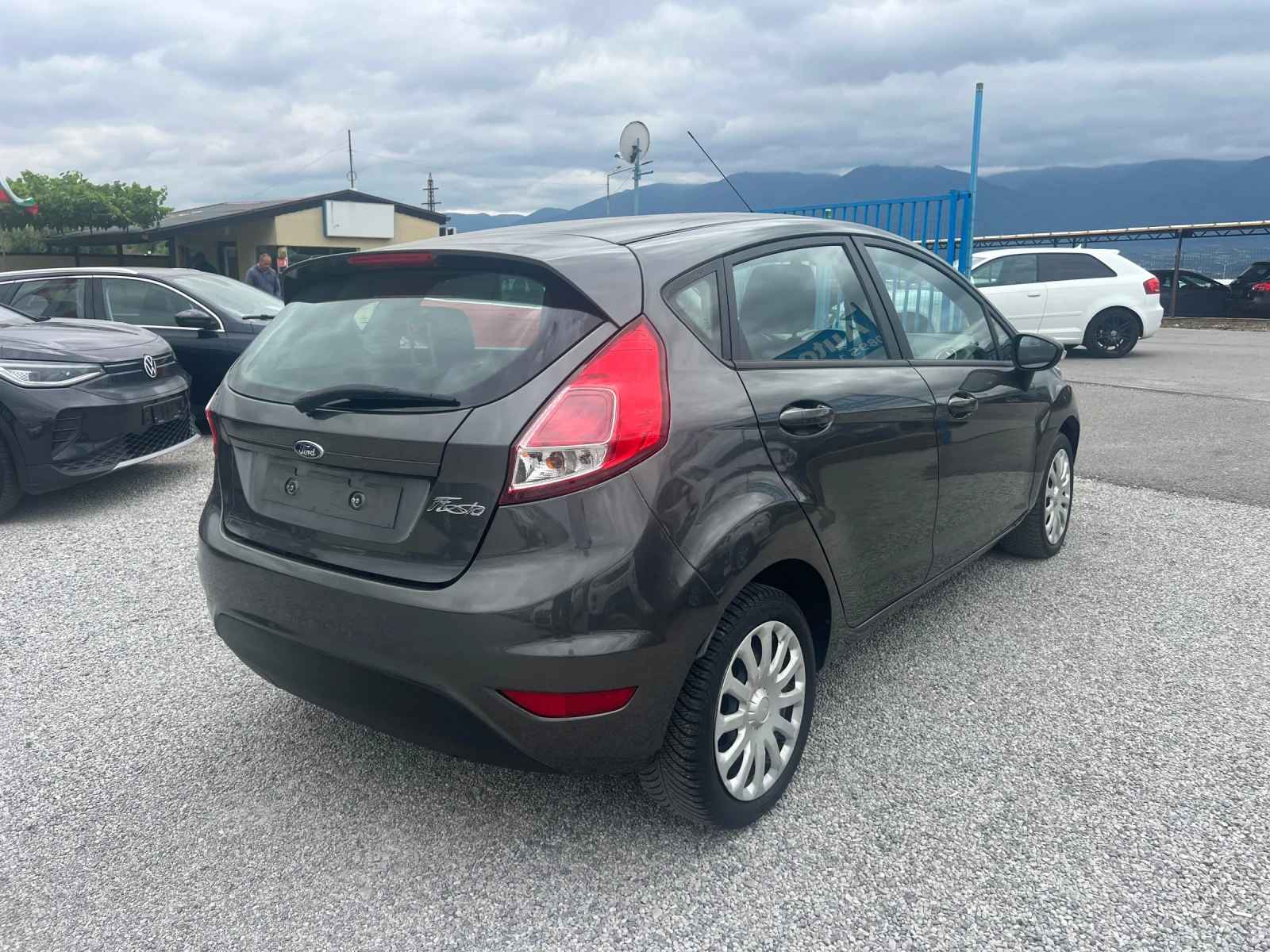 Ford Fiesta 1.5tdci EURO6 - изображение 4