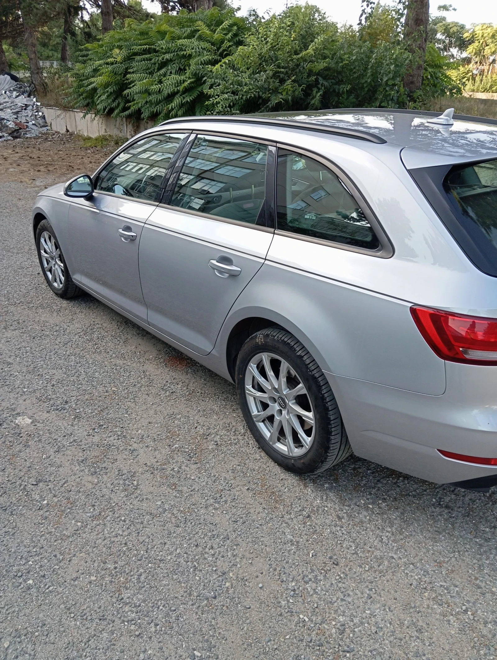 Audi A4  - изображение 2