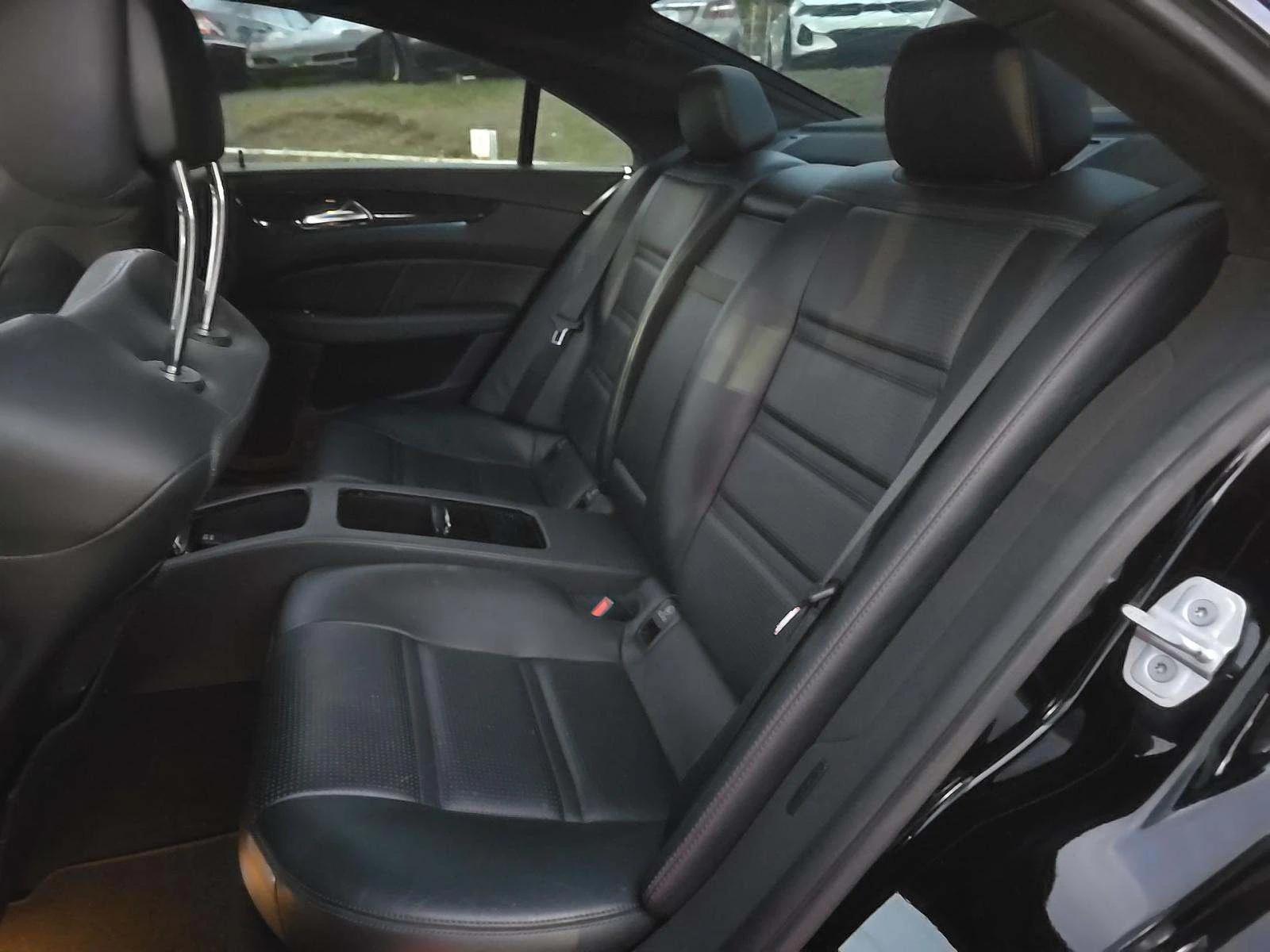 Mercedes-Benz CLS 63 AMG CARBON* FULL MAXX - изображение 9