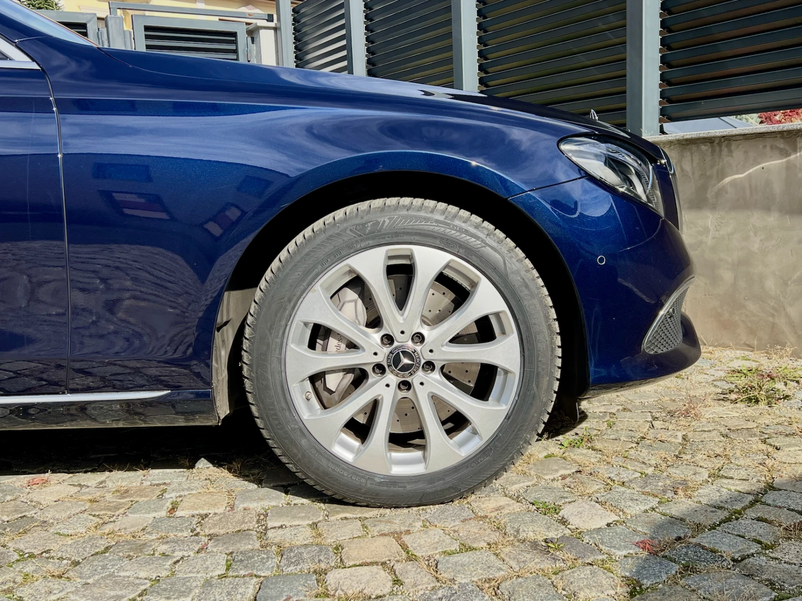 Mercedes-Benz E 400 4Matic !/// | Mobile.bg   16