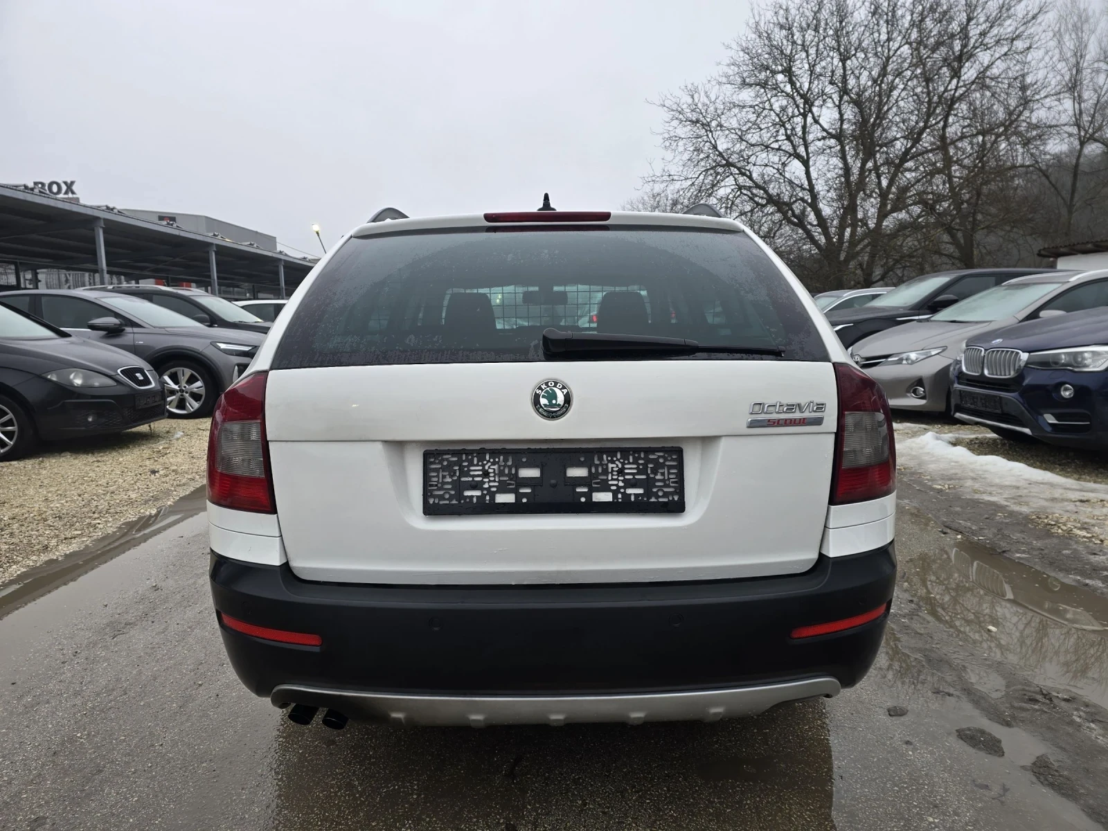 Skoda Octavia Scout 2.0TDI 140к.с 4x4 DSG - изображение 6