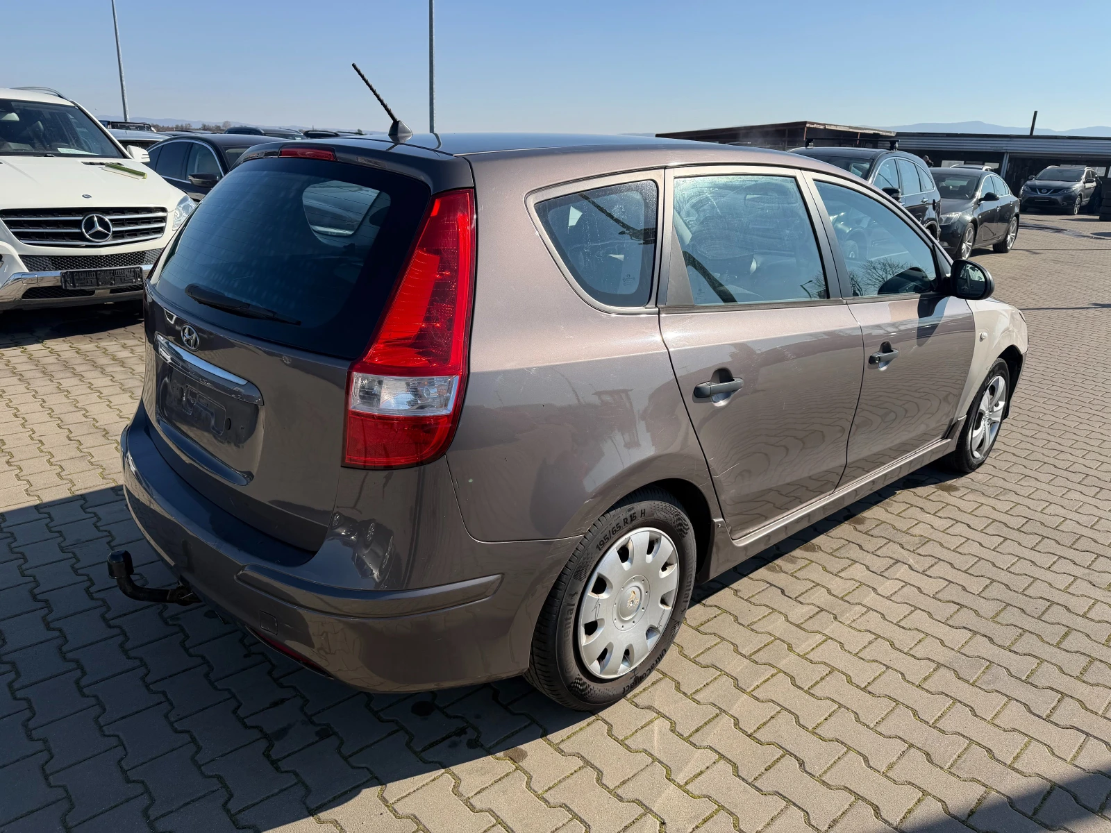 Hyundai I30 1.6CRDI EURO 5 - изображение 6