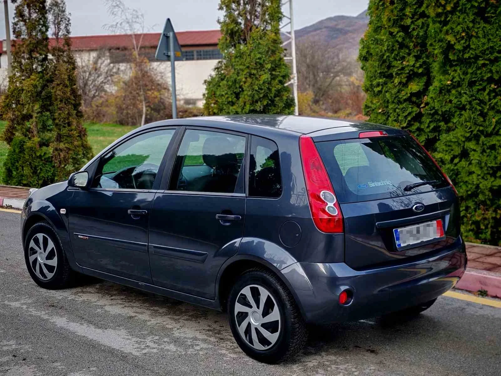 Ford Fiesta, снимка 3 - Автомобили и джипове - 53756073