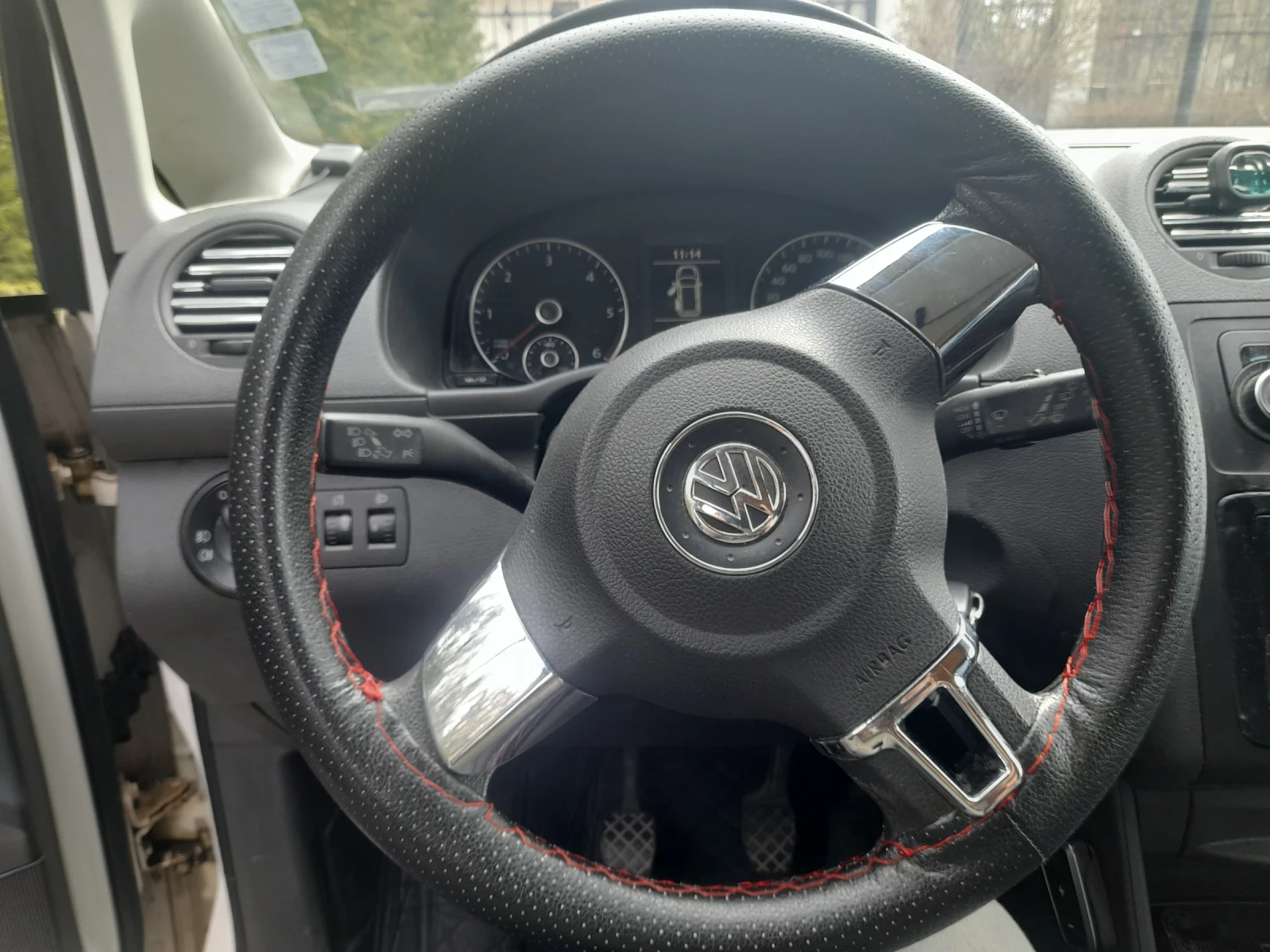 VW Caddy, снимка 8 - Автомобили и джипове - 53805206