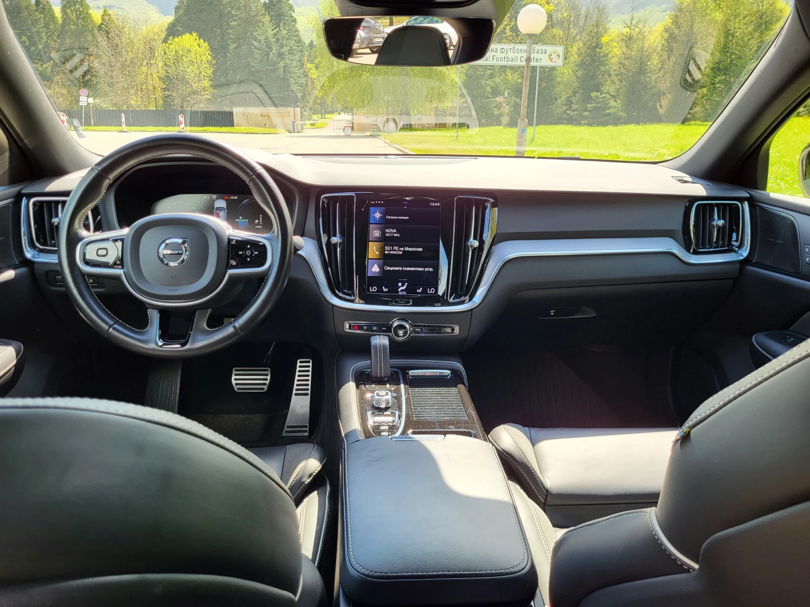 Volvo S60 T8 Recharge, снимка 8 - Автомобили и джипове - 54316668