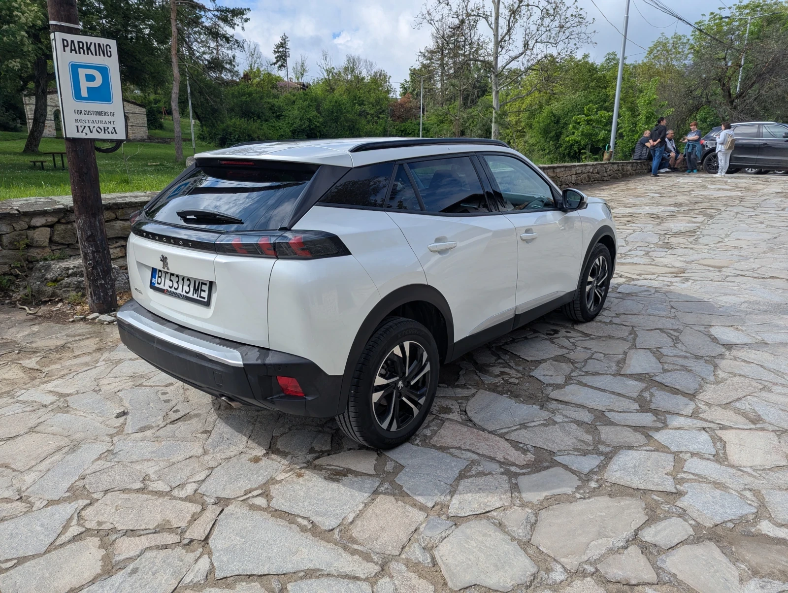 Peugeot 2008 1.5 дизел, снимка 4 - Автомобили и джипове - 54559130