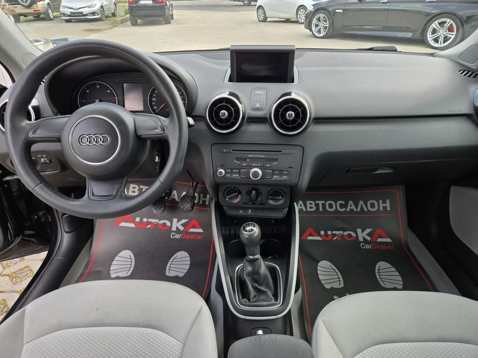 Audi A1 1.6TDI-105кс= КЛИМАТИК= НАПЪЛНО ОБСЛУЖЕН= EURO 5A, снимка 12 - Автомобили и джипове - 54714597