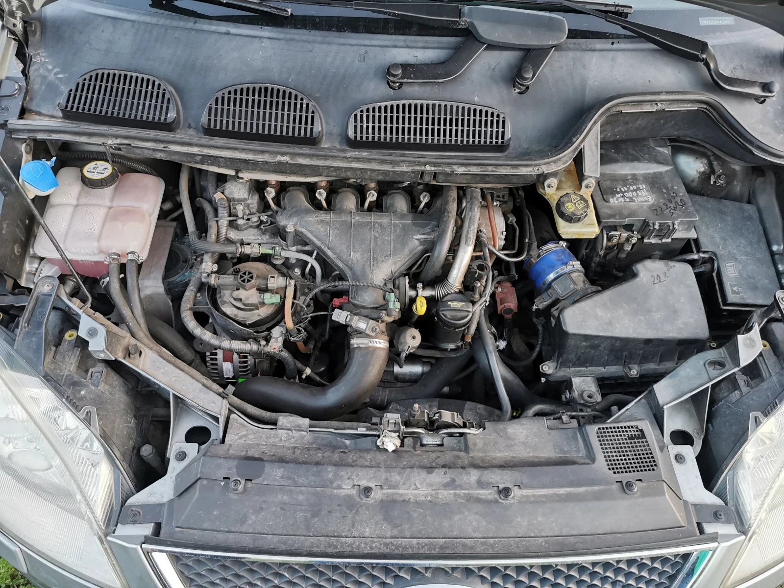 Ford C-max 2.0 TDCI 6ck, снимка 7 - Автомобили и джипове - 54992369