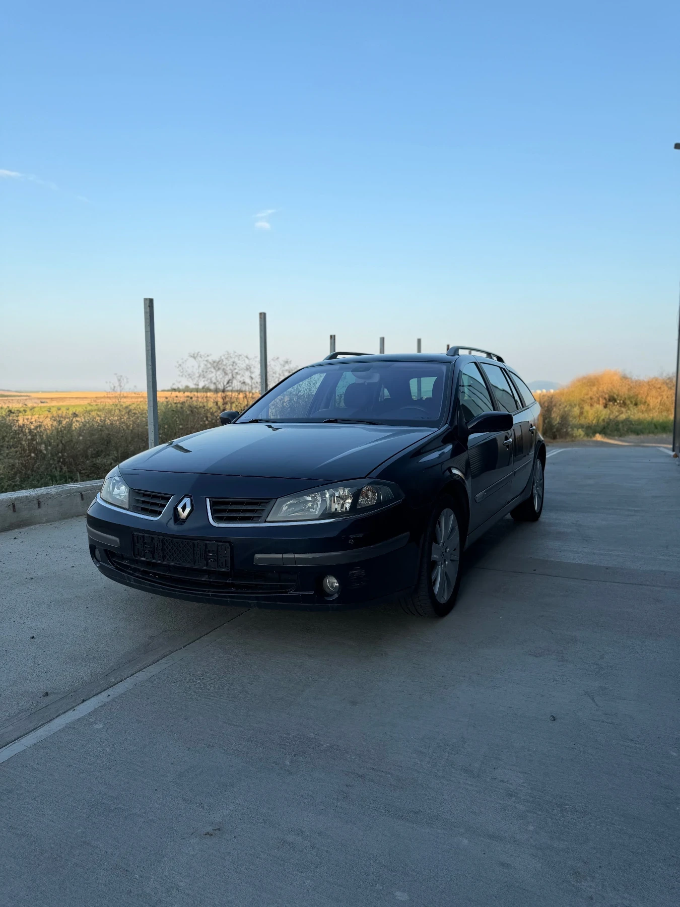 Renault Laguna 1.9 , снимка 3 - Автомобили и джипове - 55303993