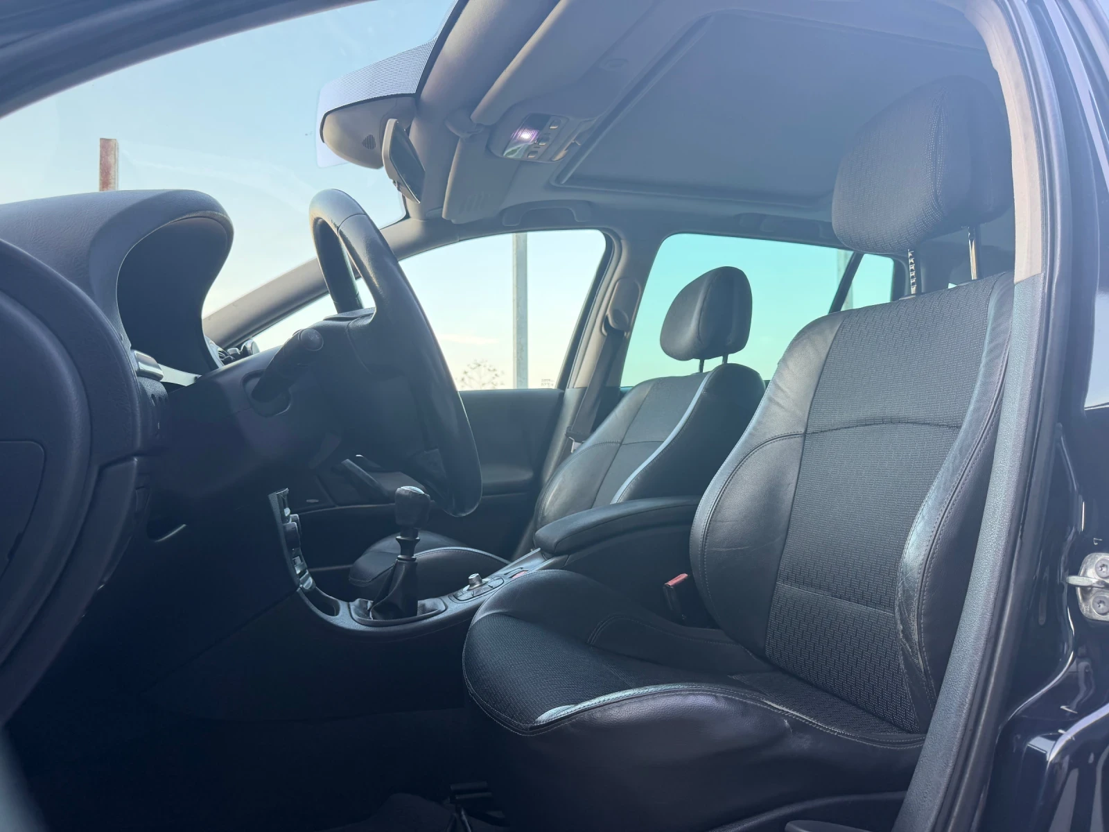 Renault Laguna 1.9 , снимка 8 - Автомобили и джипове - 55303993