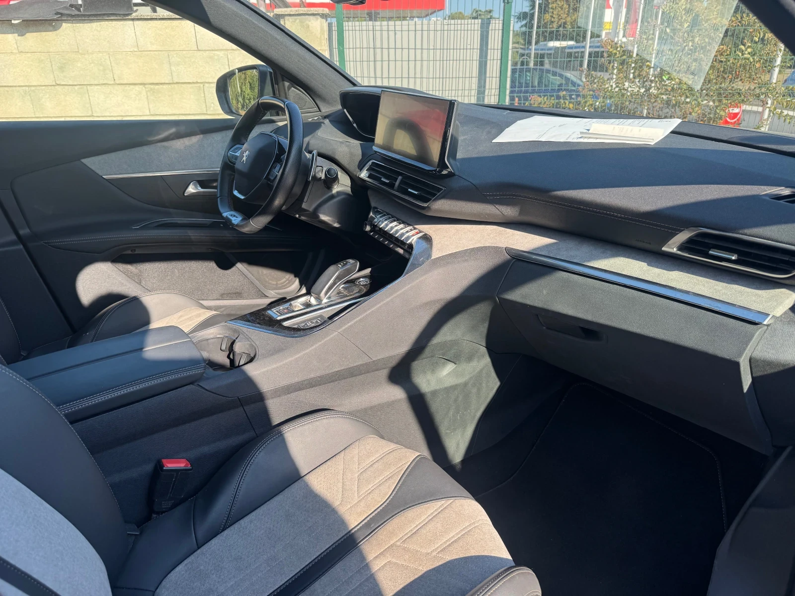 Peugeot 3008 1.6 plug in hybrid, снимка 11 - Автомобили и джипове - 56168335