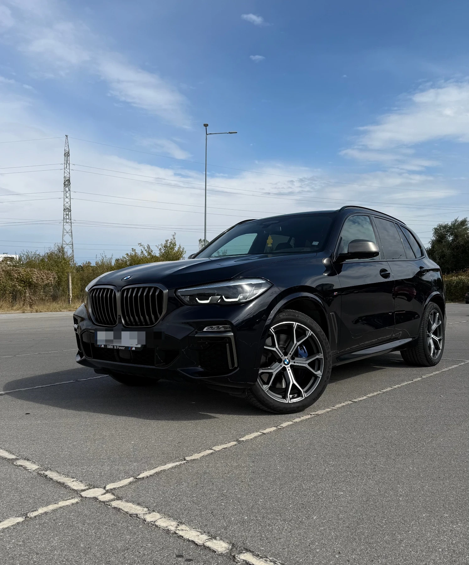 BMW X5 M50i