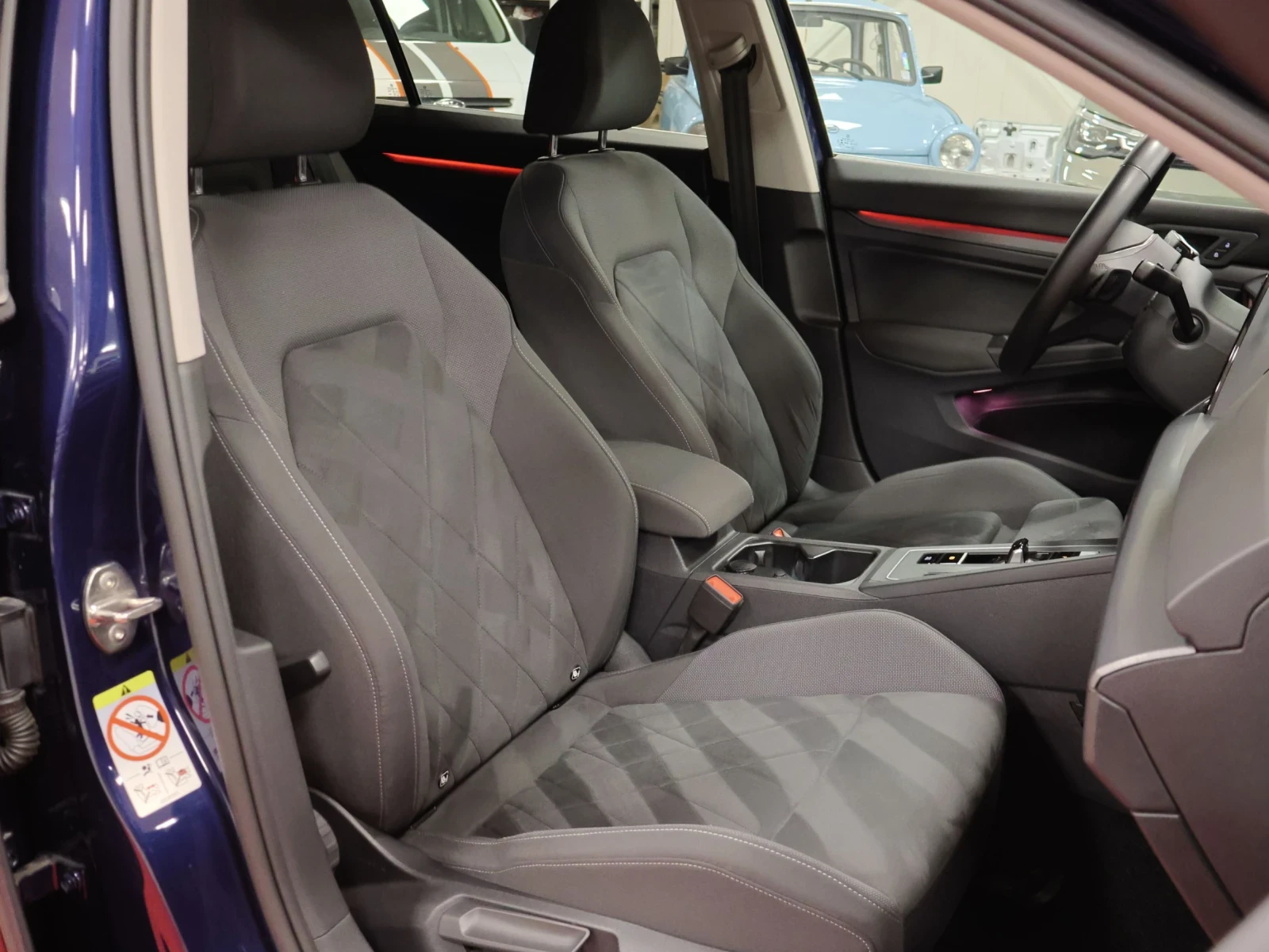 VW Golf 2.0 TDI | DSG | IQ Light | Ergo Active, снимка 11 - Автомобили и джипове - 56262156