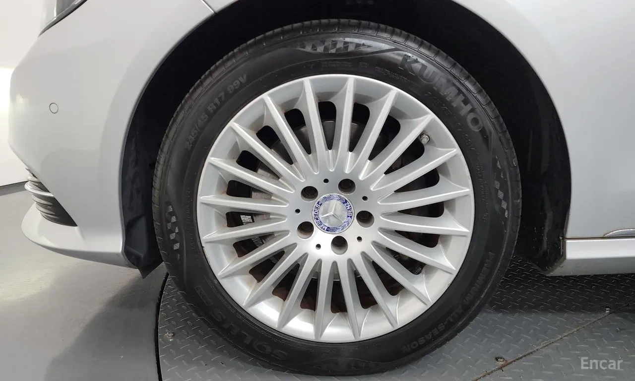 Mercedes-Benz E 300 | Mobile.bg � ����������� 5