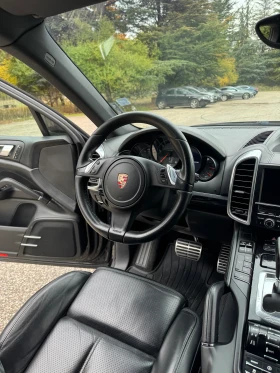 Porsche Cayenne 3.0 Diesel / PANORAMA / ОБСЛУЖЕН / РЕГИСТРИРАН, снимка 14