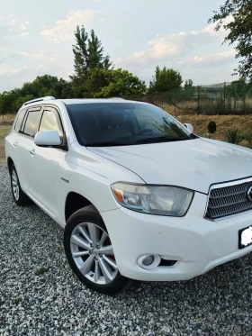 Обява за продажба на Toyota Highlander LIMITED HYBRID