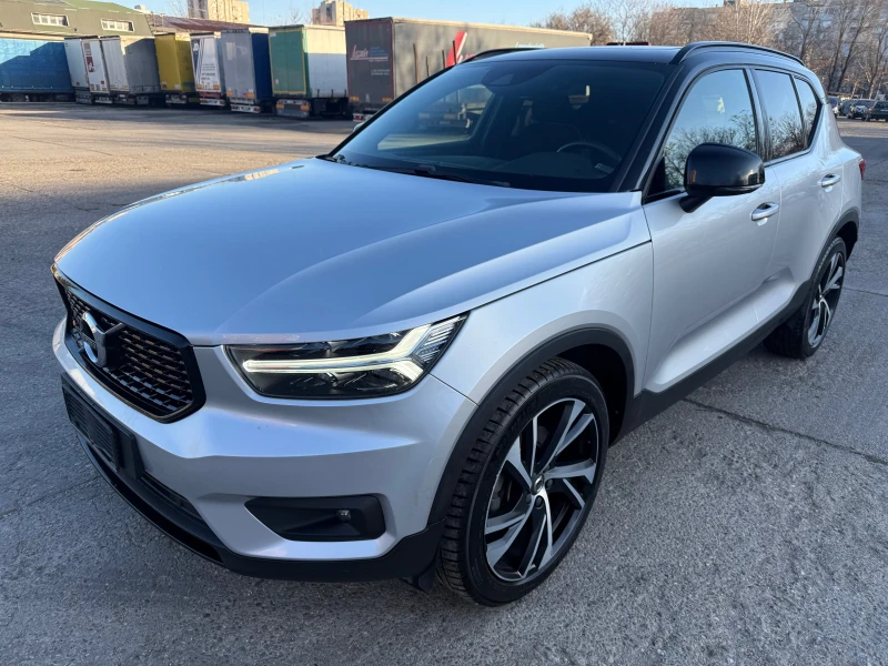 Volvo XC40 D4 R Design AWD, снимка 1 - Автомобили и джипове - 48866950