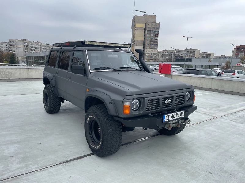 Nissan Patrol, снимка 2 - Автомобили и джипове - 49600624