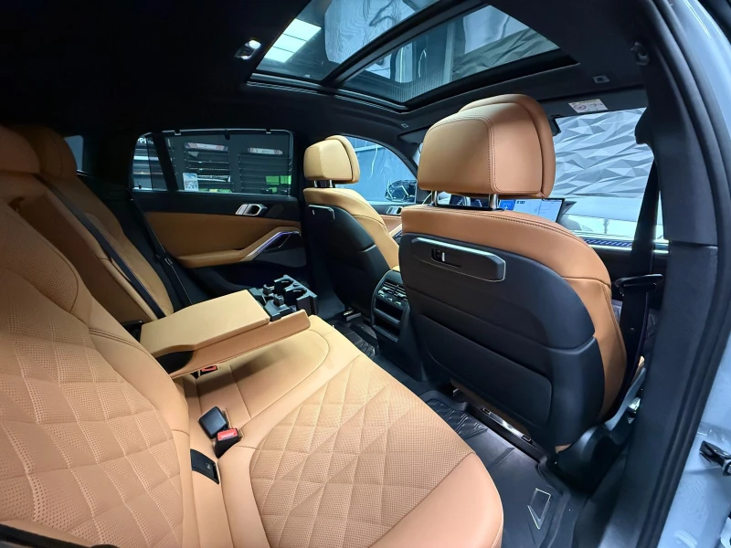 BMW X6 M60i xDrive H&K* Pano* Carbon* Гаранция* Обдухване, снимка 9 - Автомобили и джипове - 51569707