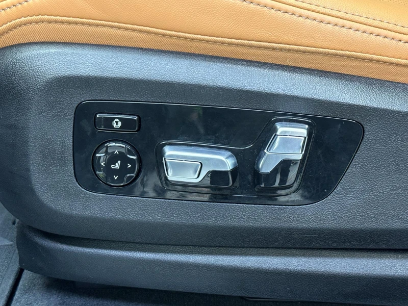 BMW X6 M60i xDrive H&K* Pano* Carbon* Гаранция* Обдухване, снимка 15 - Автомобили и джипове - 51569707