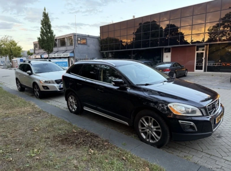 Volvo XC60 R_Desing , снимка 3 - Автомобили и джипове - 52525529