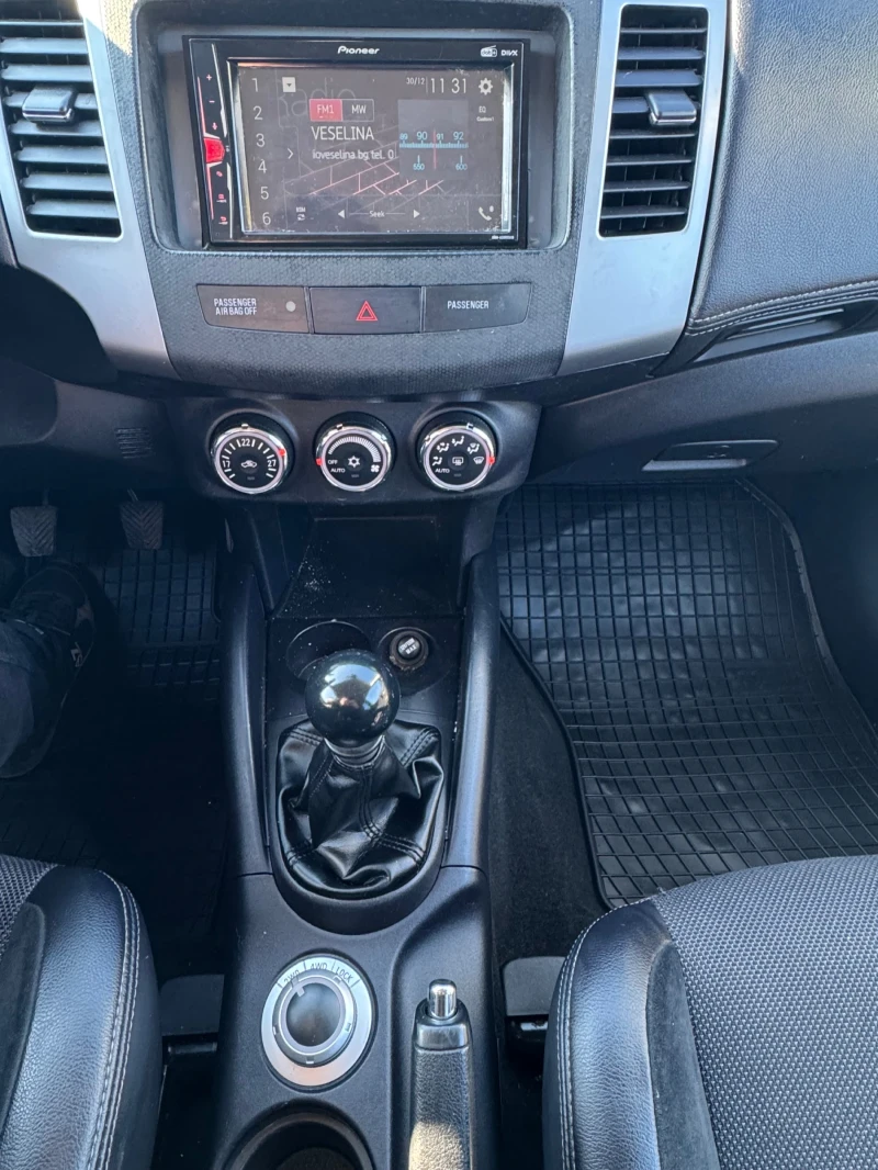 Citroen C-Crosser 2.20 HDI V16 малък данък , снимка 8 - Автомобили и джипове - 52965343